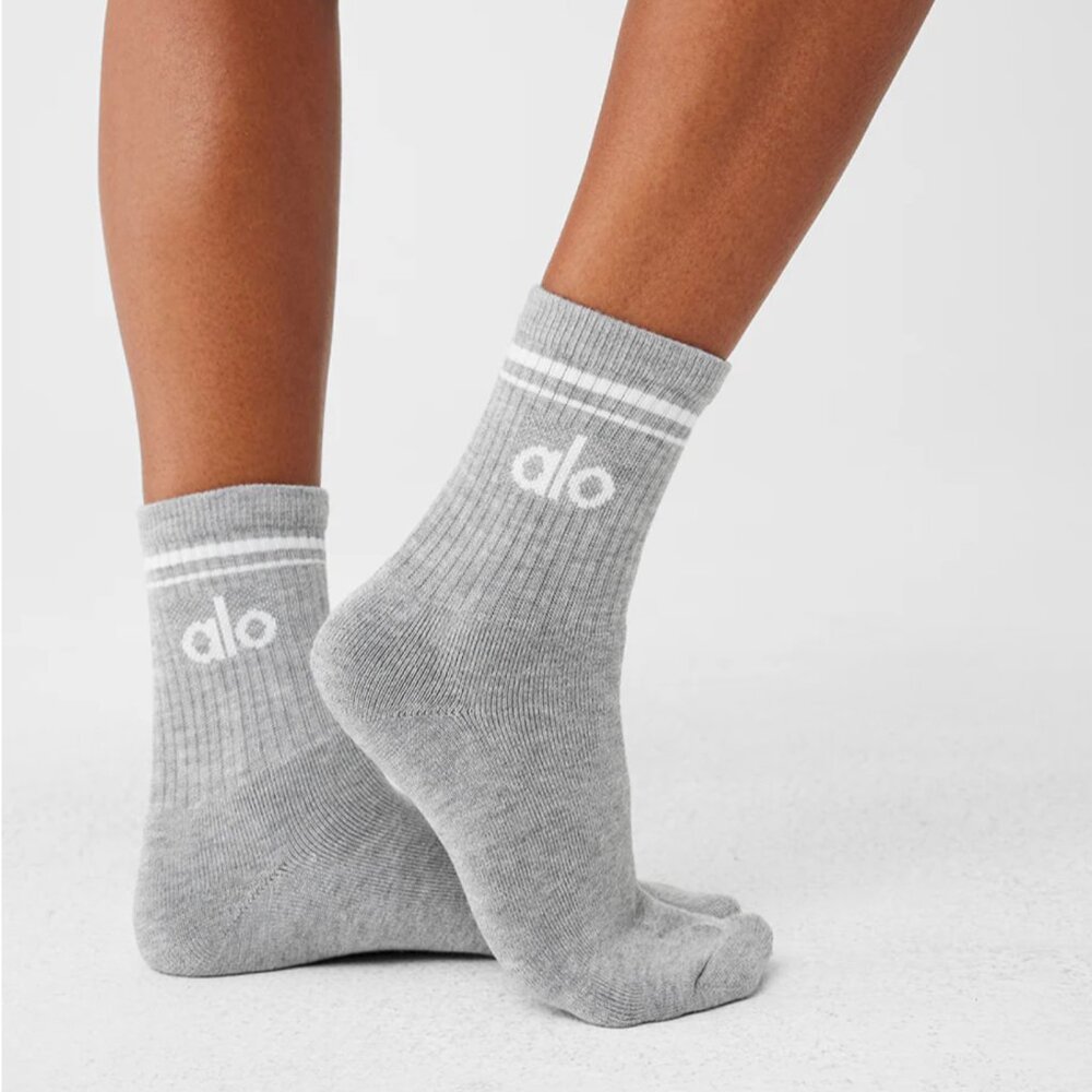 1 Pair Alo NEW Unisex Half-Crew Throwback Socks